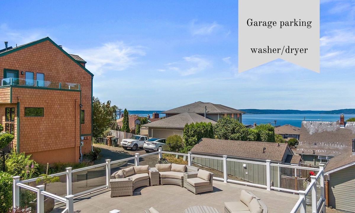 Old Town Condo | Cozy Old Town condo + Garage + Patio Steps to Ruston Way!