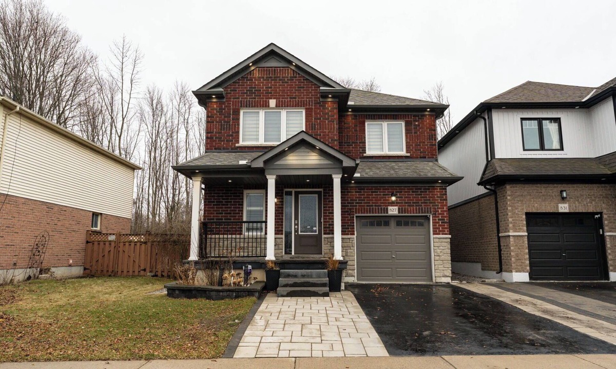 Lakeview House | Cozy Oshawa Family Escape