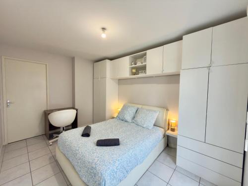 Vaulx-en-Velin Apartment | Cozy - Parking privé - Proche Eurexpo et Groupama Stadium