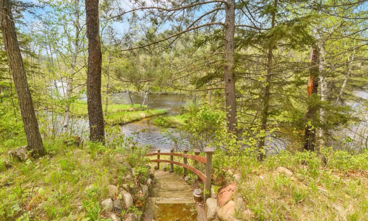 Fifty Lakes Cabin | Cozy & Peaceful Little Pine River Retreat