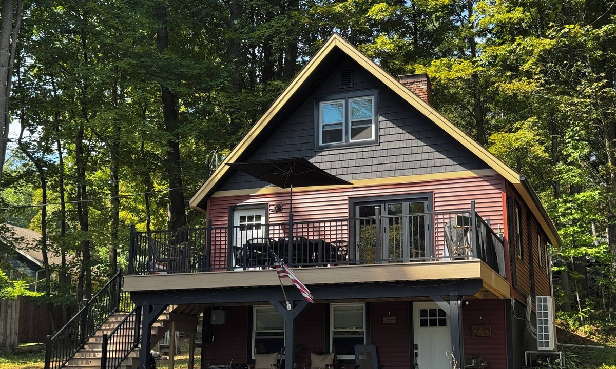 Lake George House | Cozy, pet friendly, newly renovated chalet home with shared beach & water views