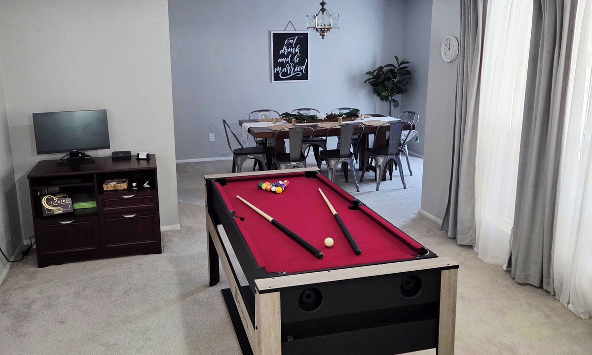 Cleburne House | Cozy Pet-Friendly Unit, Seasonal Pool & Fireplace, Sleeps 8