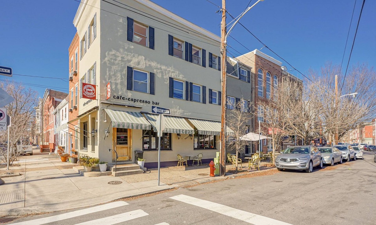 Queen Village Apartment | Cozy Philly Getaway