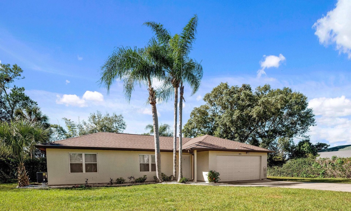 Deltona Lakes House | Cozy Pool Home with Private Back Yard