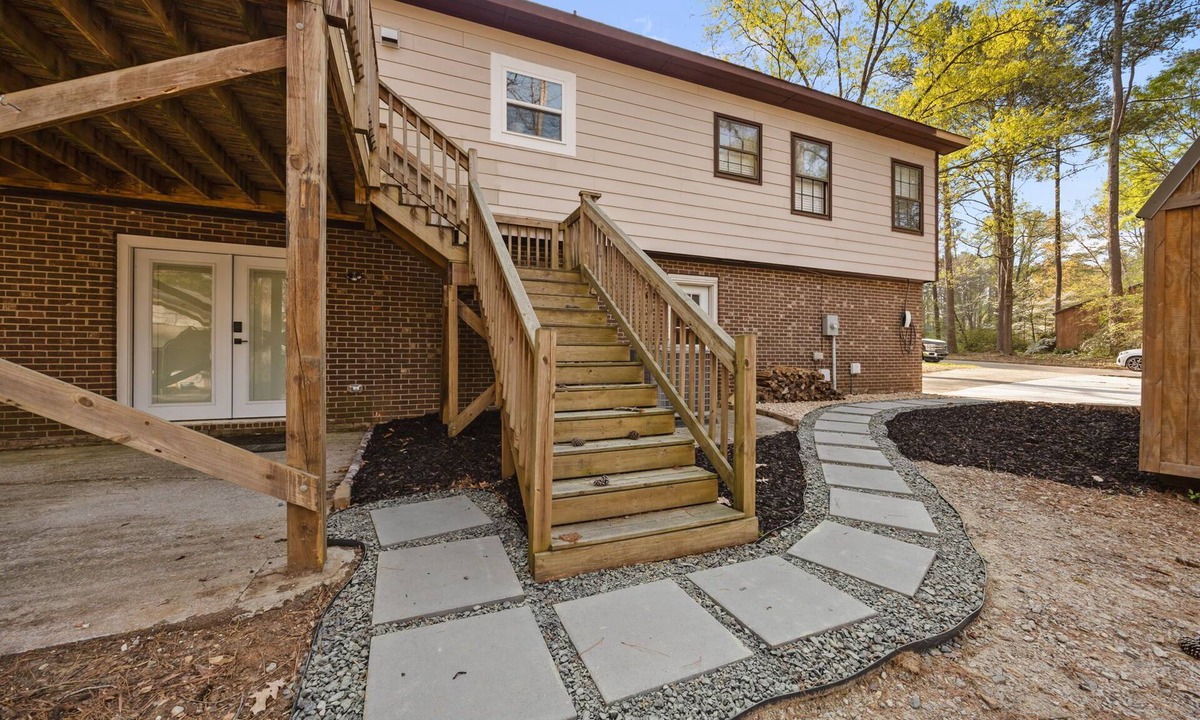 Garner Apartment | Cozy Private 1BR Apt with Full Kitchen & W/D