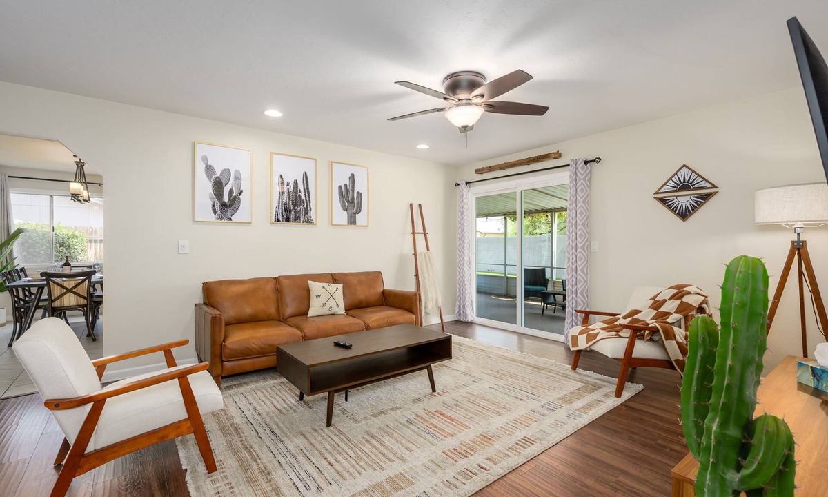 Mesa House | Cozy, private getaway with pool