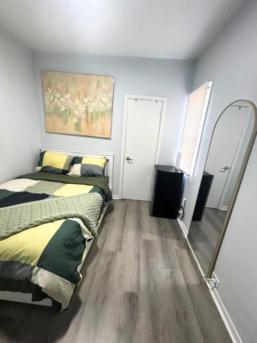 Rockcliffe - Smythe House | Cozy Private Room Near Downtown Toronto