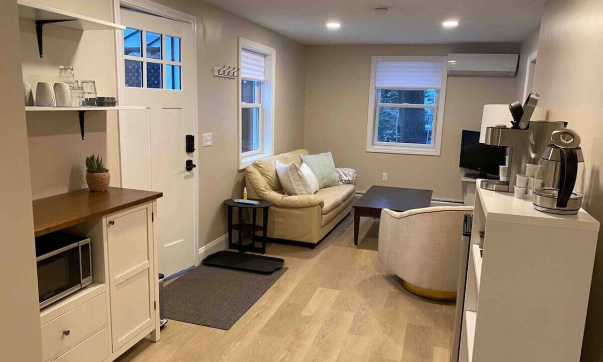 South Burlington Apartment | Cozy Private Suite - Near BTV Airport & UVM