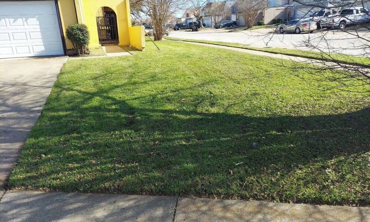 Fort Worth House | Cozy & Quant: Spacious 3-bedroom townhome in delightful Fort Worth, with AC