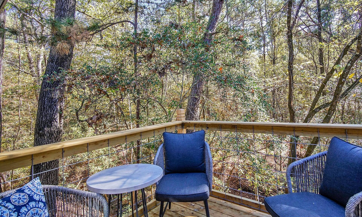 Cape Royale House | Cozy, Quiet Cabin Escape. The perfect Get-away or Work-ation!