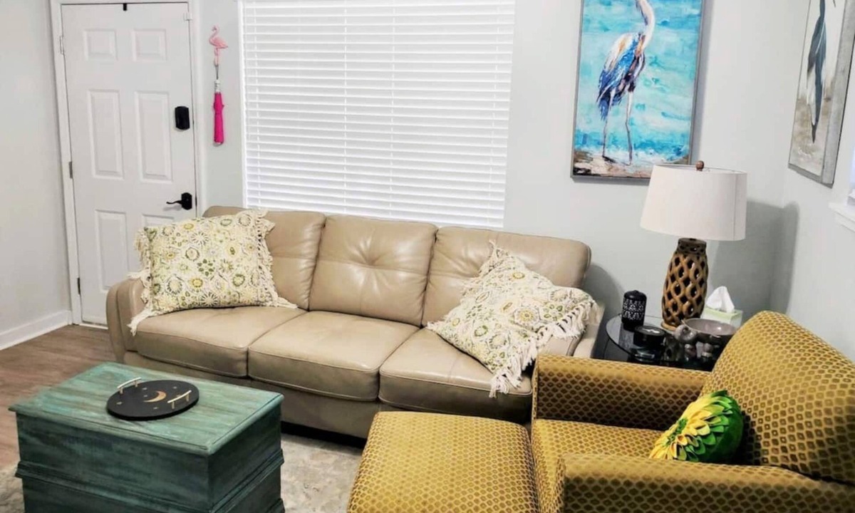 Old Town House | COZY- Quiet Cottage Pets Kitchen