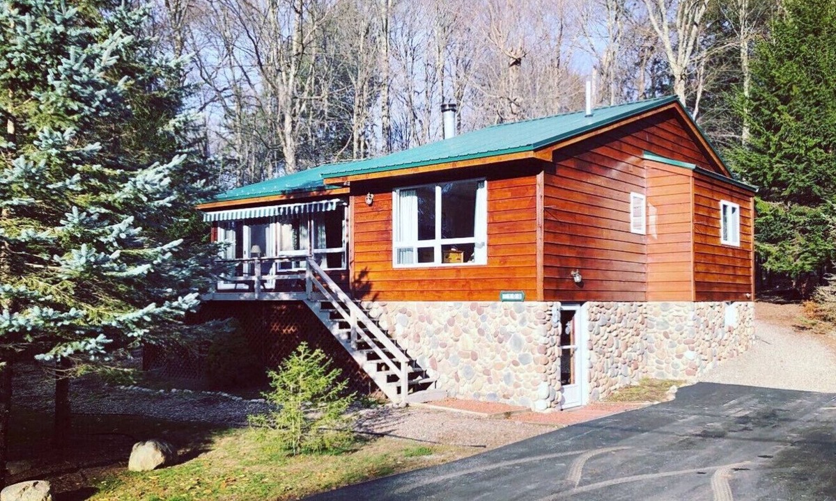 Town of Webb House | Cozy, Quiet Old Forge Getaway, just Minutes from The Fulton Chain Lakes