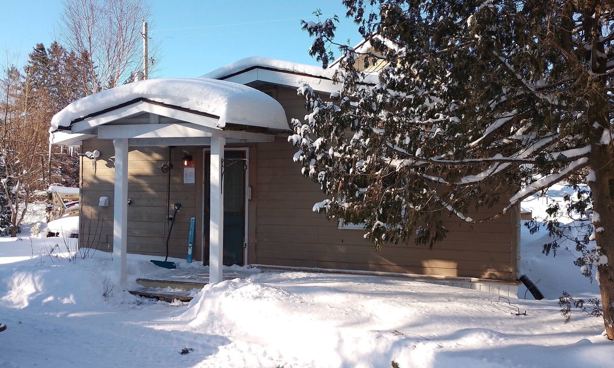 Bruce Mines House | Cozy Quincy: Comfortable stay, near Hwy. 17.