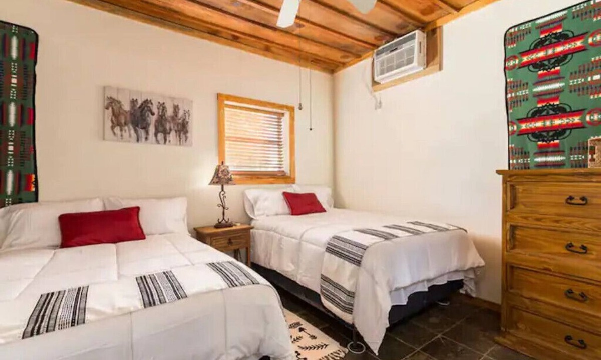 Voth House | Cozy ranch guest house on 300 acre Ranch, pets oknBig Thicket National Preserve