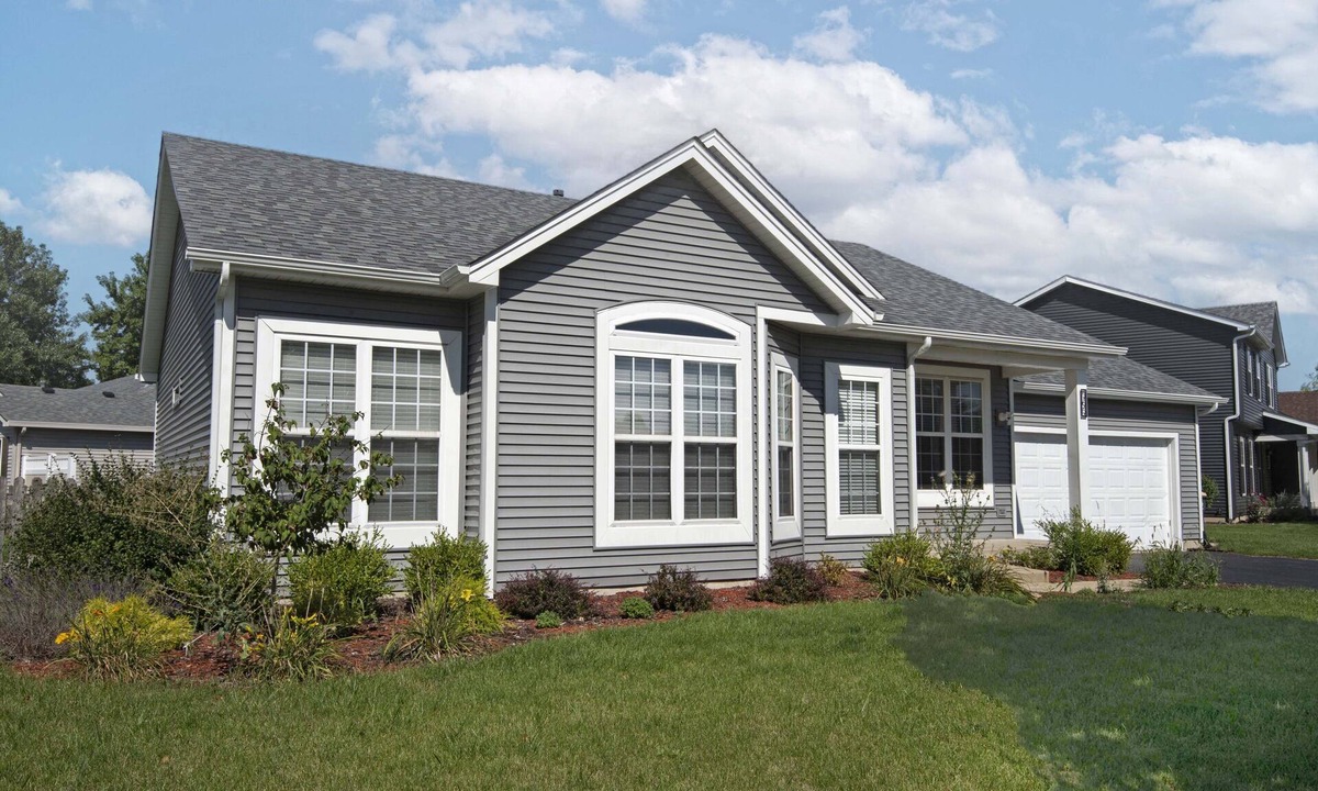Oswego House | Cozy ranch with 4 bedrooms