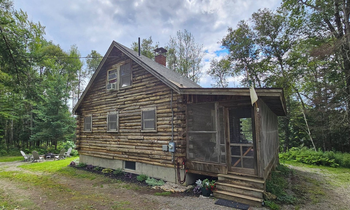Rangeley Cabin | Cozy Rangeley Getaway