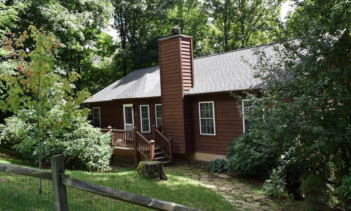 Todd Cabin | Cozy, Relaxing Mountain Cabin - Updates Coming for Fall 2026!