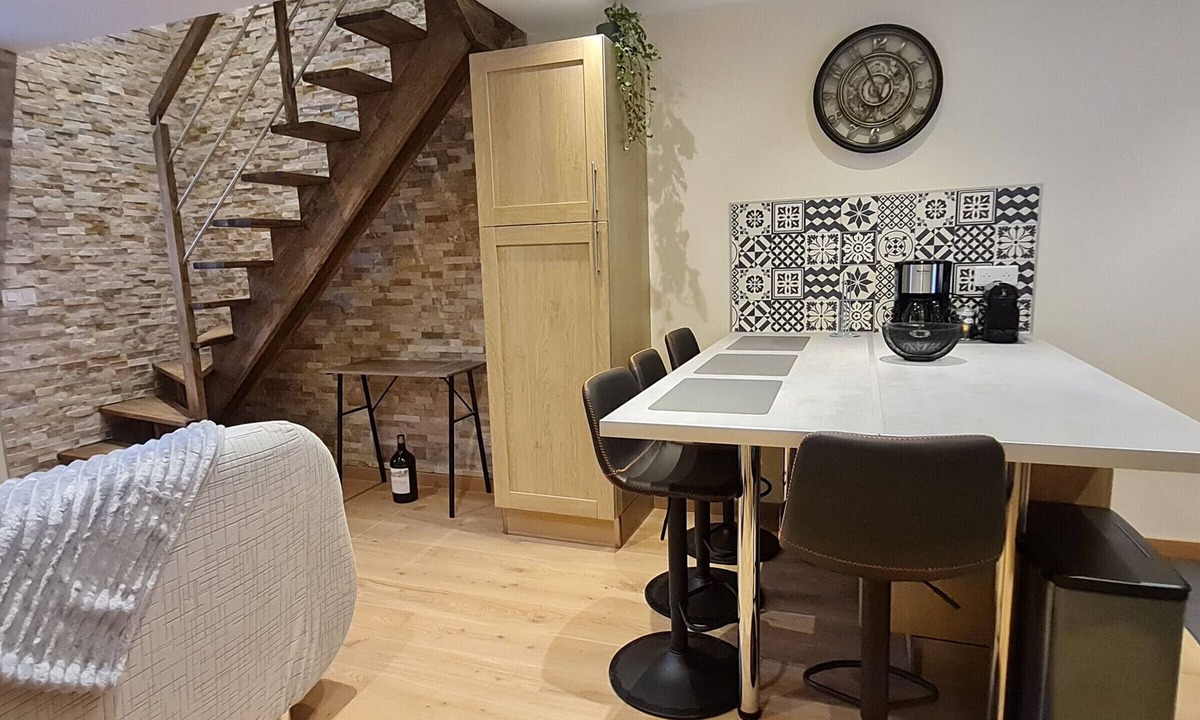 Val de Briey Apartment | Cozy Renovated Duplex Air Conditioning in Briey