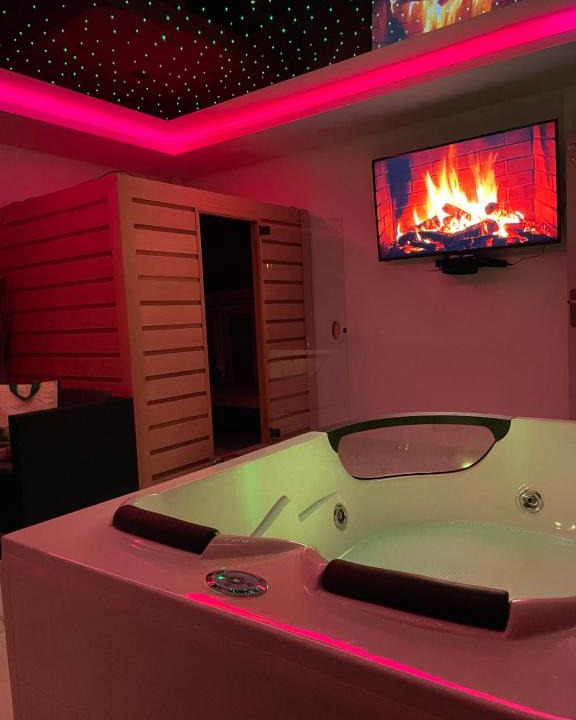 Schiltigheim Apartment | Cozy Rental SPA