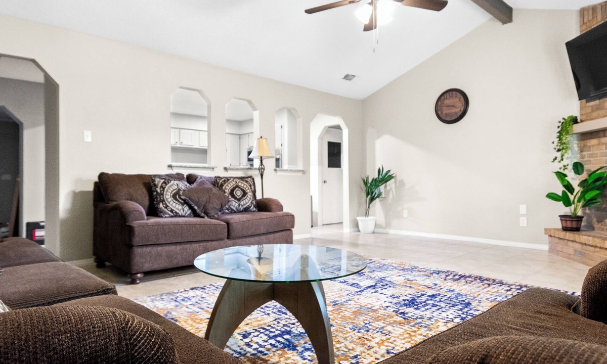 North Richland Hills House | Cozy Retreat Centrally Located near DFW & Stadium