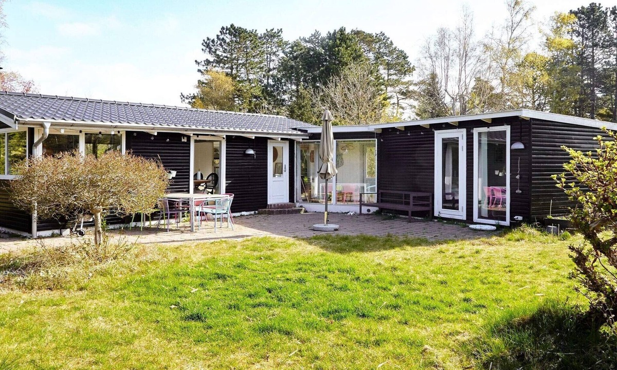 Hoensinge House | Cozy Retreat in Ellinge Lyng