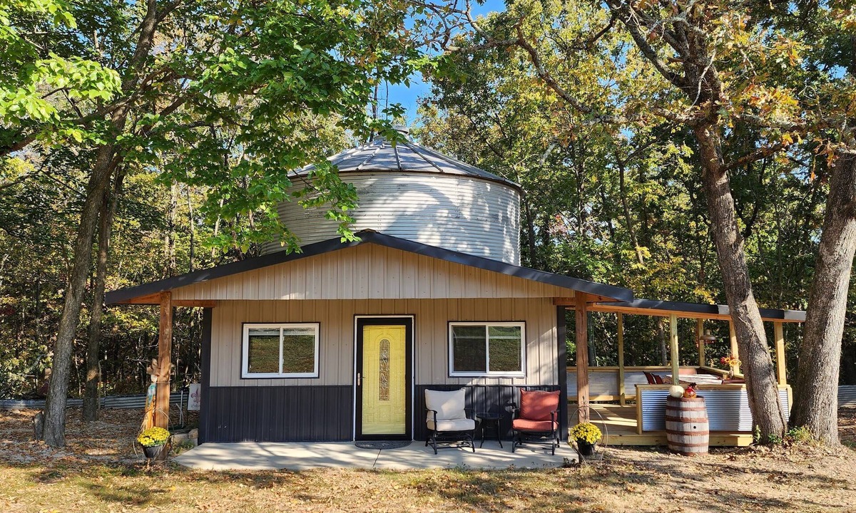 Sullivan Cottage | Cozy Retreat Surrounded by Nature