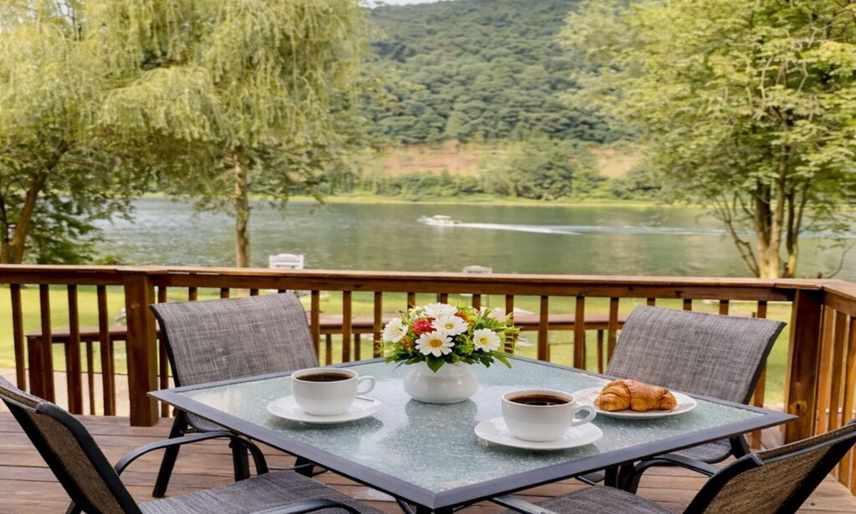Franklin House | Cozy River Retreat-Gorgeous river views!