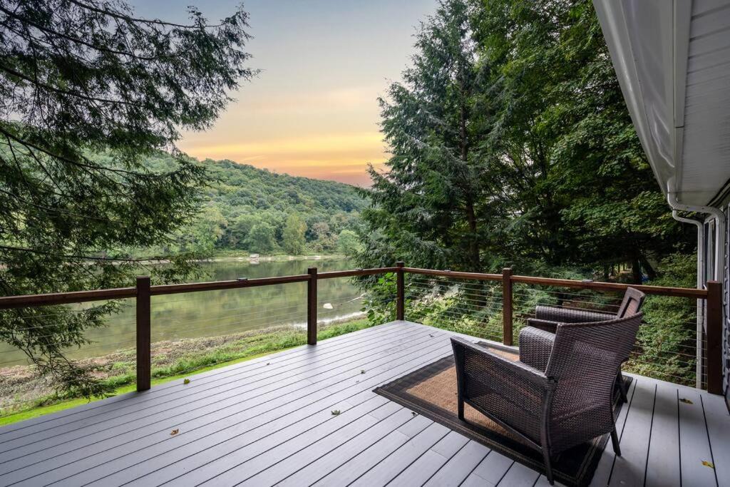 Turkey City House | Cozy Riverfront! 5 Mins to Foxburg and Emlenton