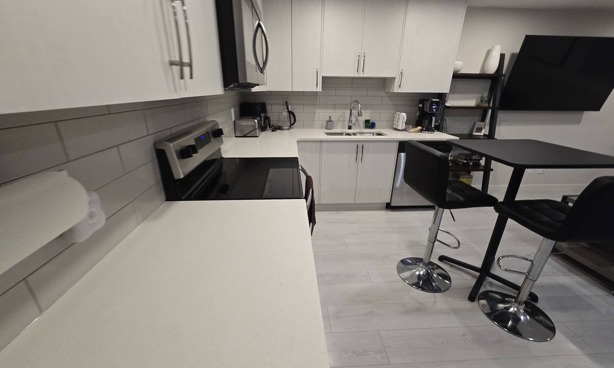 Keith Condo | Cozy RocklandPark Unit and PARKING