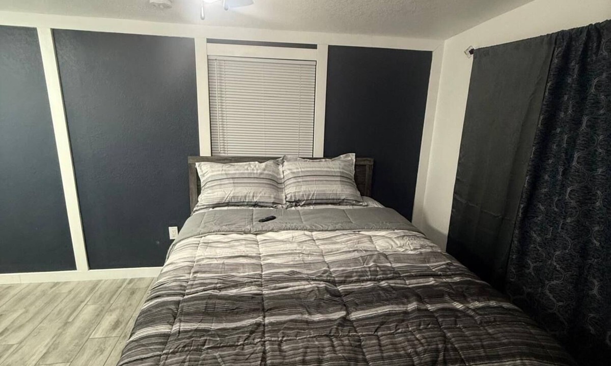 Greater Palm River Point CDC Apartment | Cozy room new hospital &highway