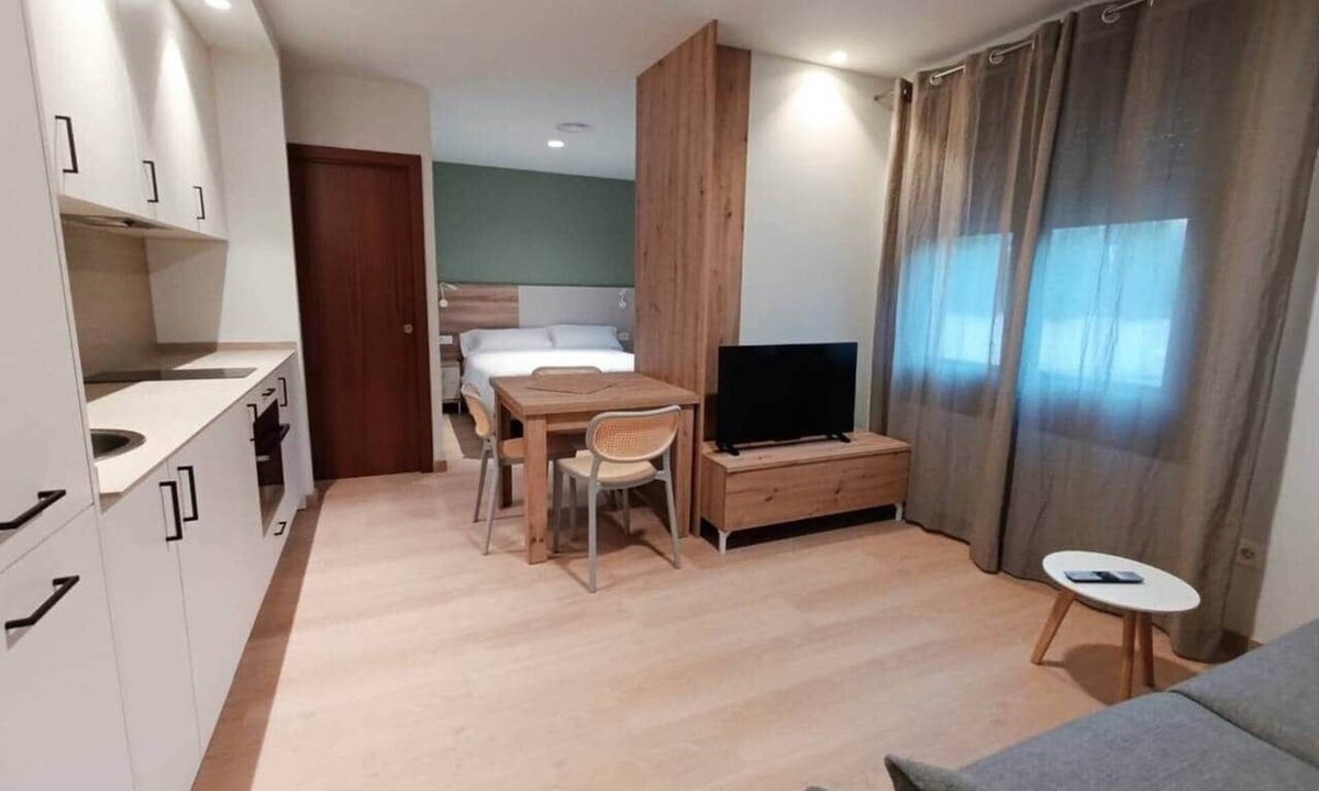 Santa Liestra y San Quilez Apartment | Cozy studio AT3