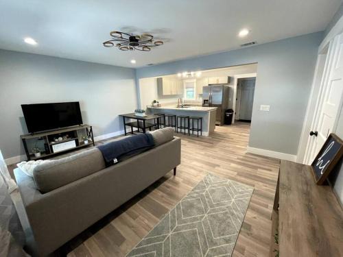 Midtown House | Cozy Savannah 5BR Home