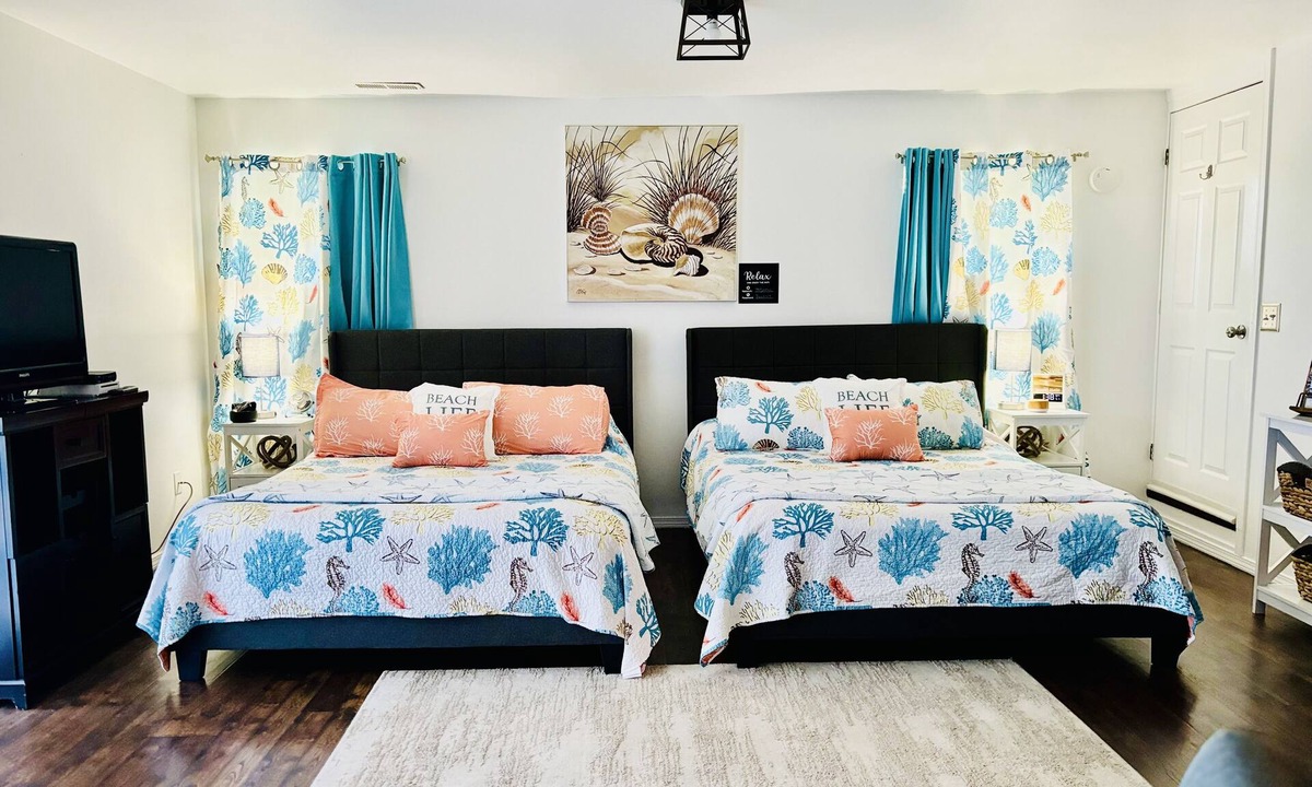 Birch Bay Apartment | COZY Seaside Studio - just mins from beach - FREE EV Charging.