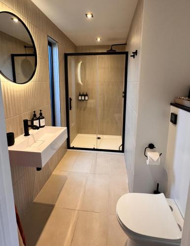 Birchington Apartment | Cozy Seaside & Sunset Retreat