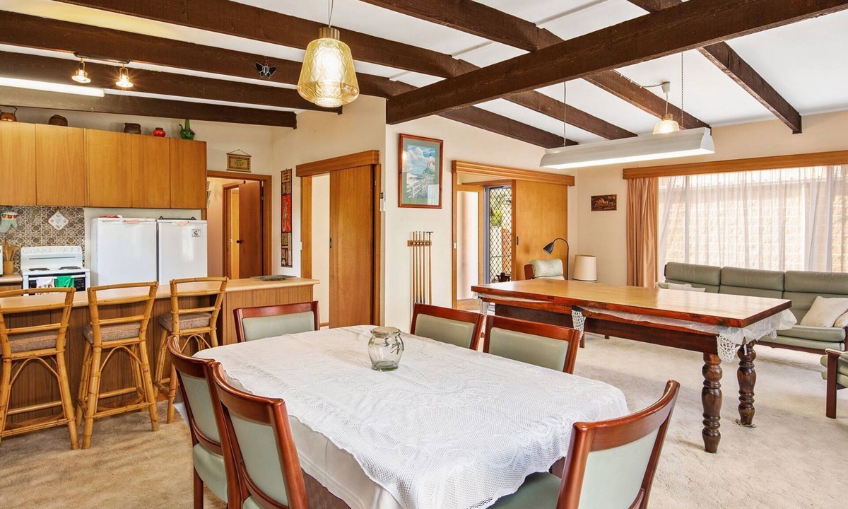 Silverleaves House | Cozy Silverleaves Cottage