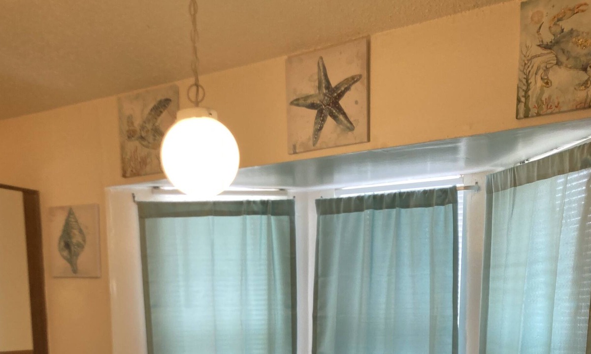 Fentress Condo | Cozy Spacious Condo