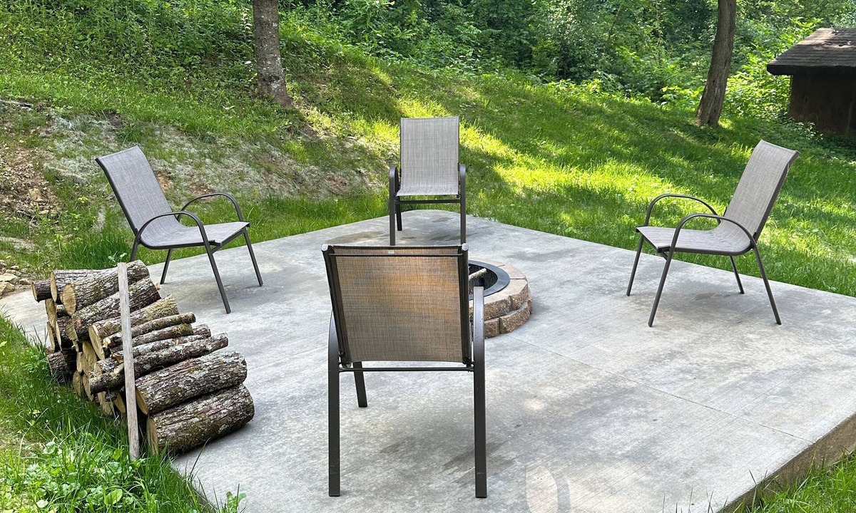 De Soto Cabin | Cozy Sportsman's Hideaway