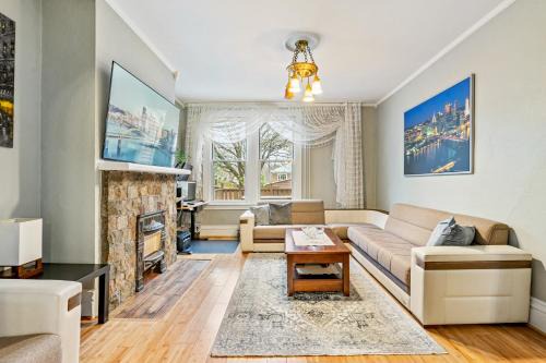 Swissvale House | Cozy Stay in Pittsburgh