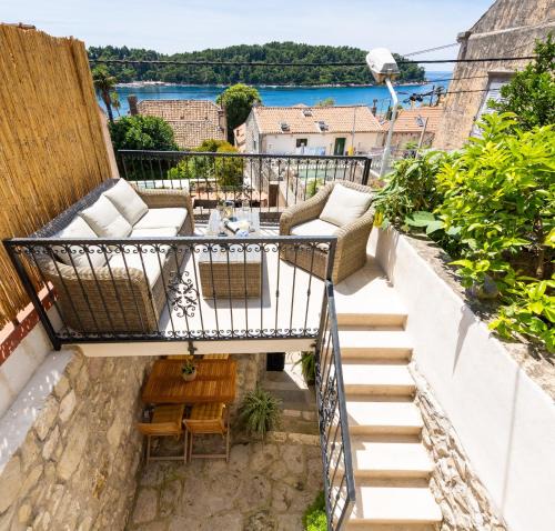 Cavtat Old Town House | Cozy stone house with lovely view in Cavtat centre