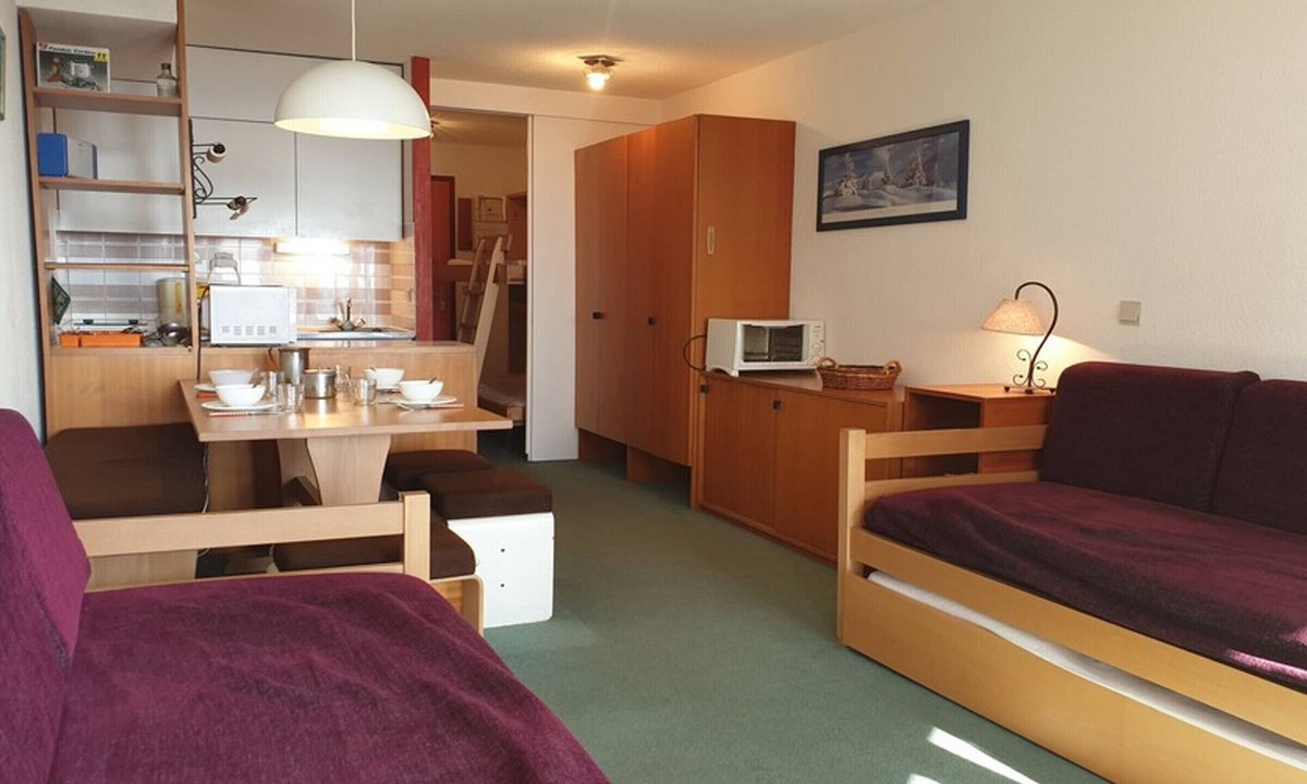 La Rosiere Apartment | Cozy studio near slopes with WIFI