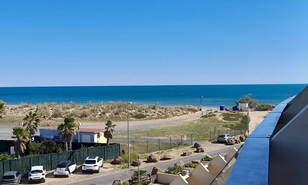 Naturist Village Apartment | Cozy studio with parking in Cap d'Agde, near the sea