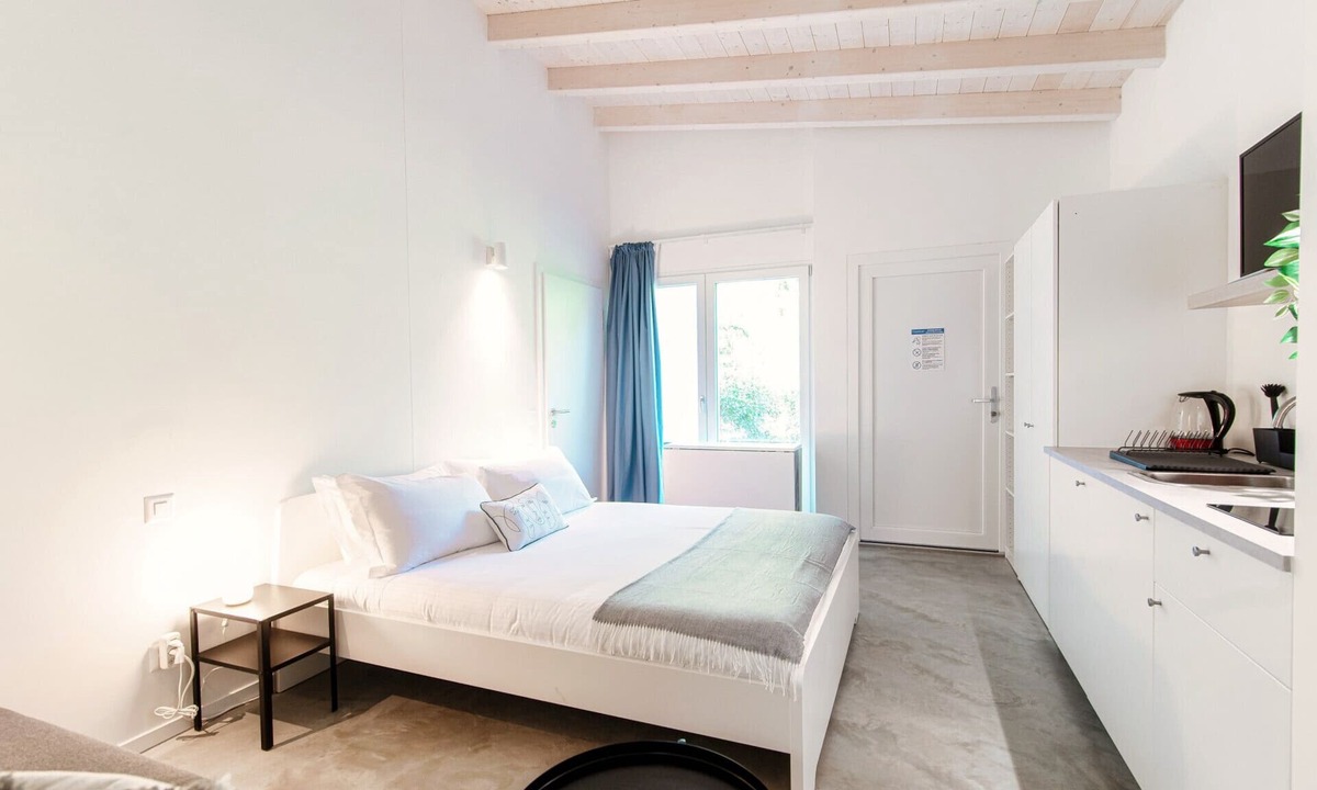 Origlio Apartment | Cozy Studio Apartment in Origlio (Le Betulle Studio 5)