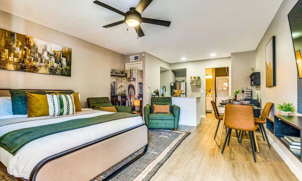 Allandale Apartment | Cozy Studio Apartment- Domain, UT , Downtown Easy City Access Austin