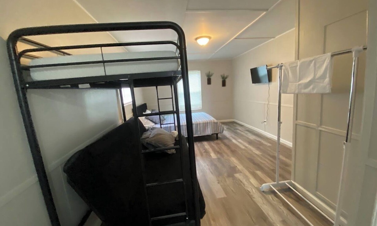 Votaw Apartment | Cozy studio cabin with fishing and pools in walking distance!