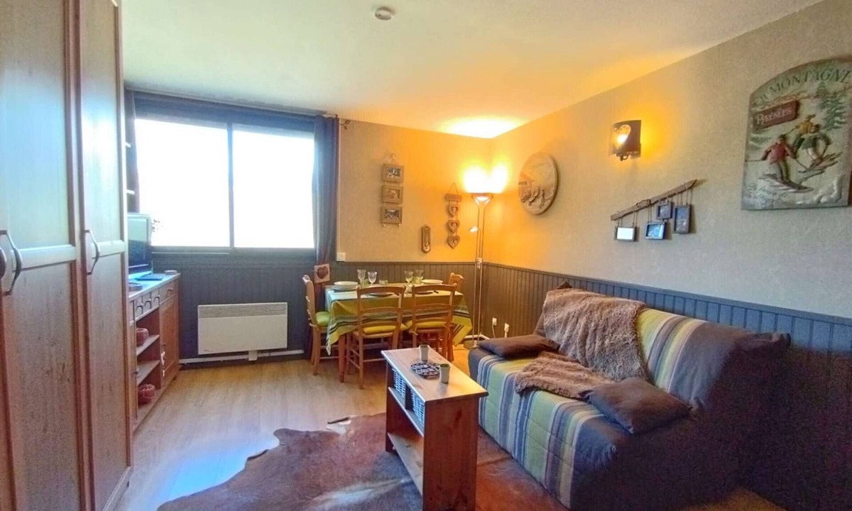 Pla d'Adet Apartment | Cozy studio for 4 in St-Lary-Soulan, equipped, near slopes