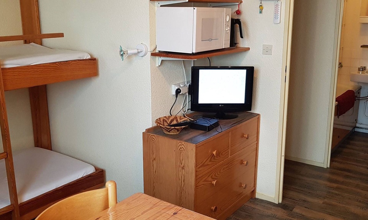 La Ferriere Apartment | Cozy studio for 3, 200m from slopes, Le Pleynet