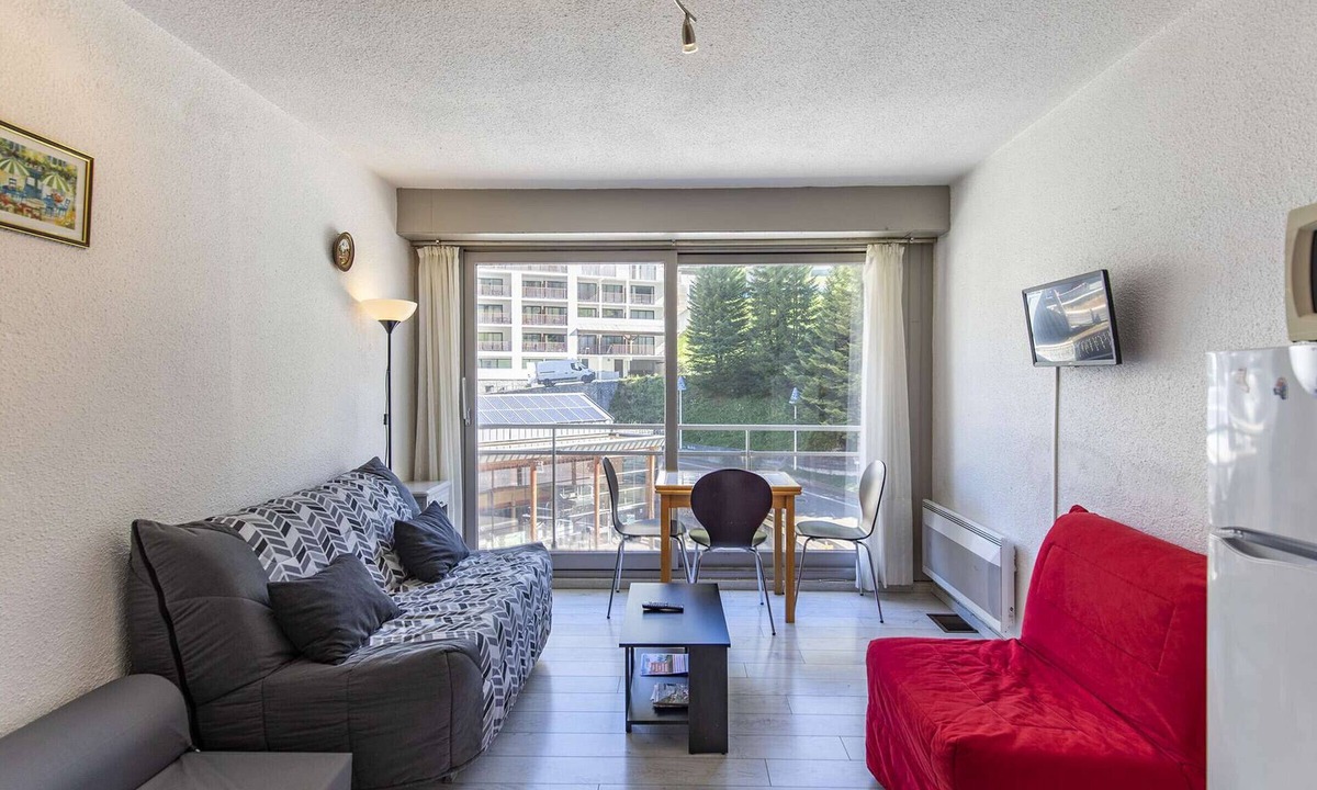 Eaux-Bonnes Apartment | Cozy studio for 3 in Gourette center