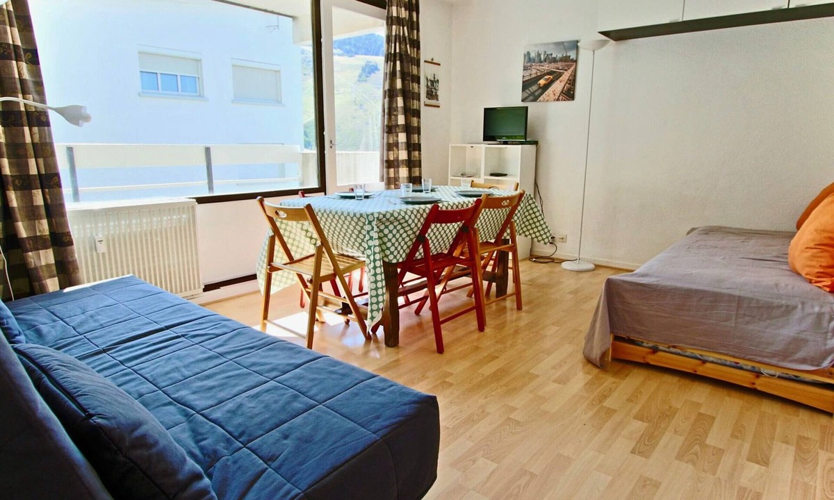 Chamrousse Apartment | Cozy studio for 3 near slopes and shops