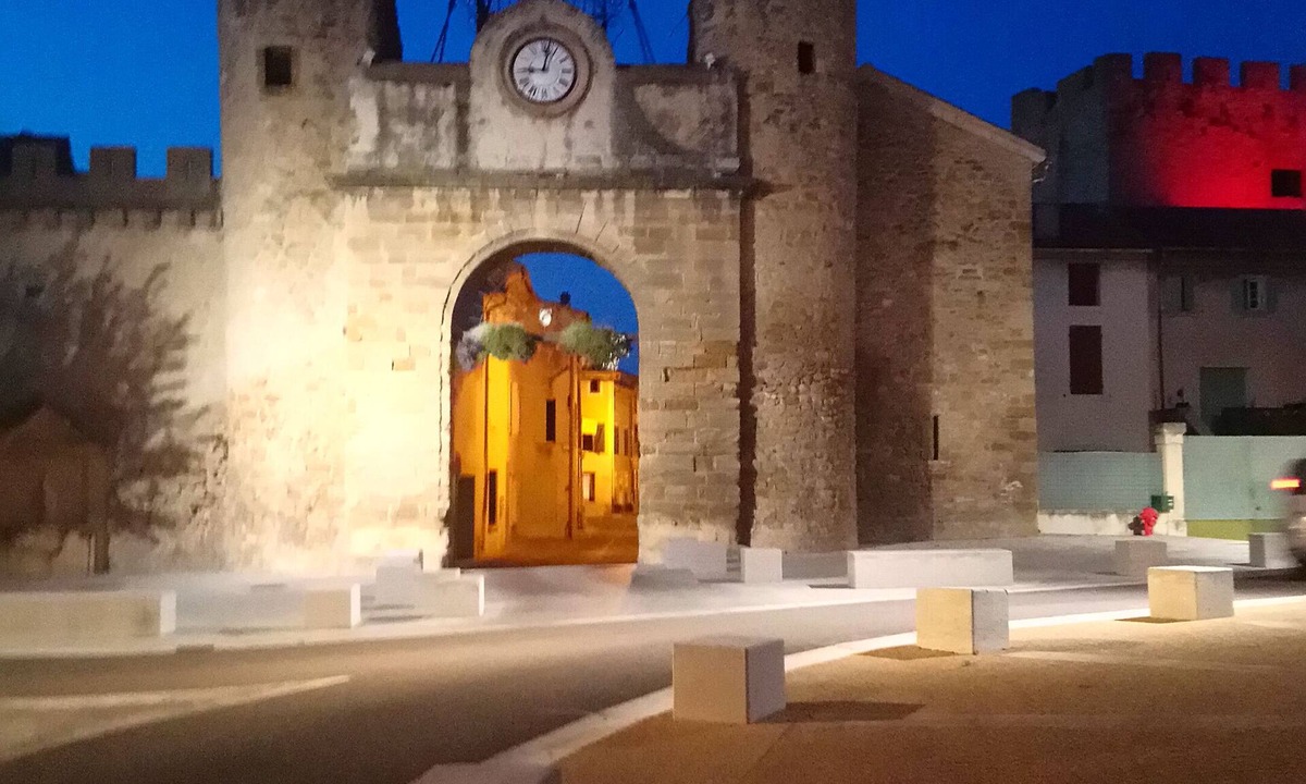 Camaret-sur-Aigues Apartment | Cozy studio in Provence.