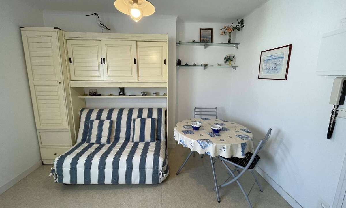 Notre-Dame-de-Monts Apartment | Cozy Studio 20m from the Beach - Sleeps 2